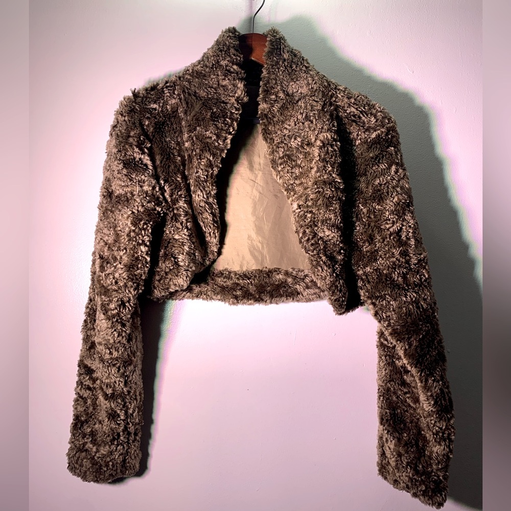 Neutral Zone Faux Fur Bolera; Size M